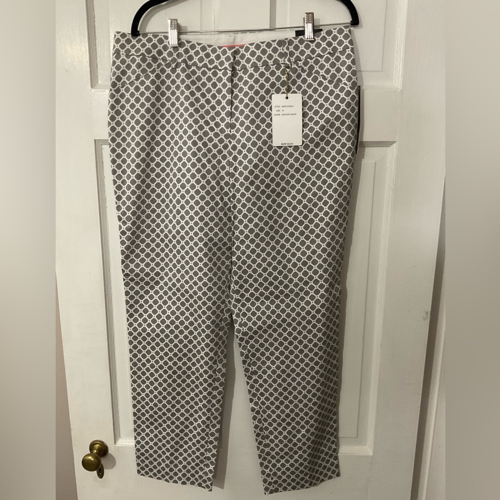 Grey and White Geometric Cropped Cotton Pants